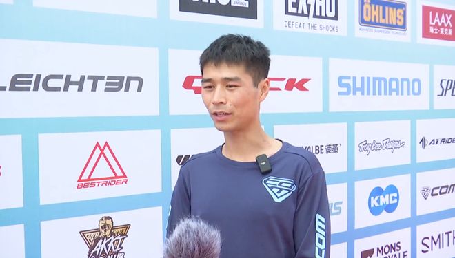 九游娱乐平台：幺妹峰北壁国人首度登顶；“越野跑大神”食毒菌身亡犀牛说(图40)