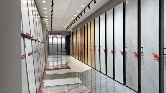 九游娱乐：《探展第一线智造江北瓷博会(图12)