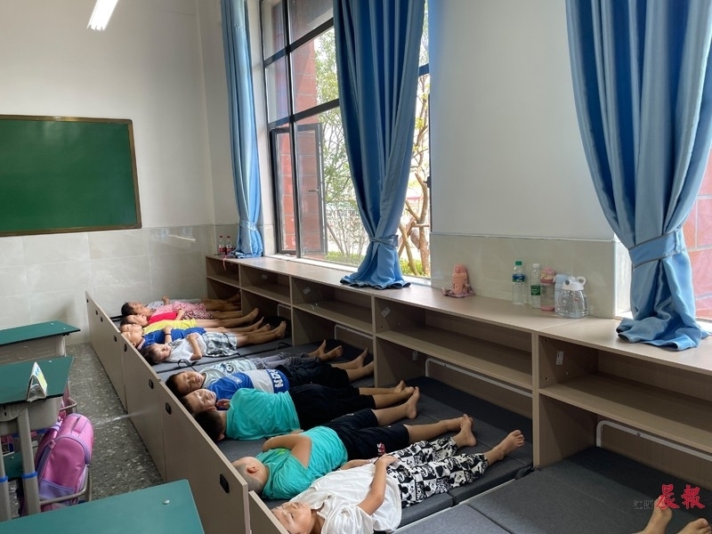 九游娱乐平台：关于午休出了“新国标”中小学生能睡个好觉了吗？(图3)