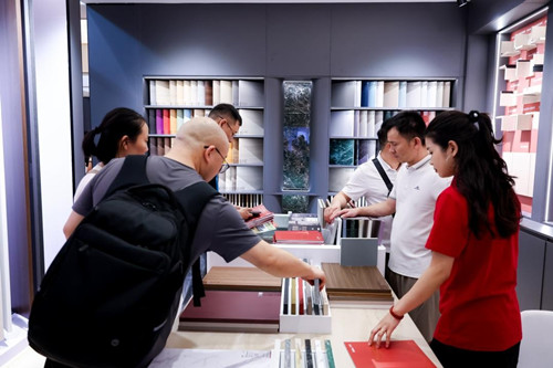 九游娱乐：万亿旧改市场崛起Lamett乐迈石晶持续领跑建材新赛道(图1)