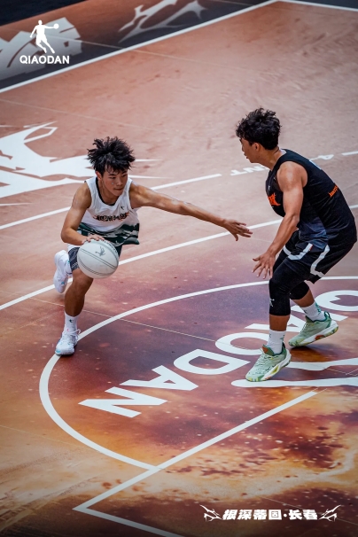 九游娱乐：见证「草根」力量！乔丹体育×超级草根共创篮球鞋正式上线(图5)