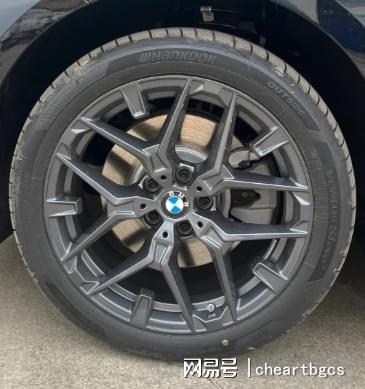 九游娱乐平台：2025年豪华车轮胎推荐：五大轮胎全面解析(图5)