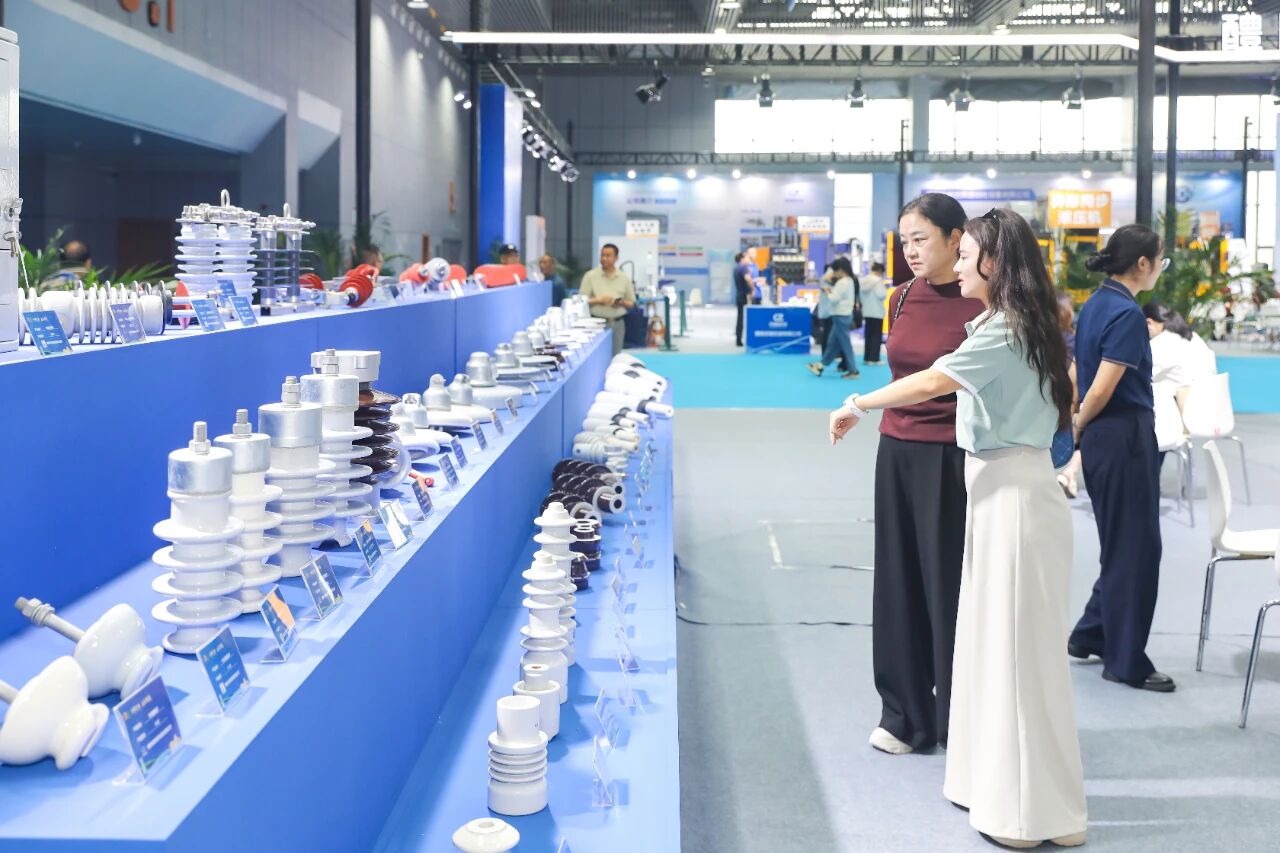 九游娱乐：谁说醴陵陶瓷只做花瓶？(图3)