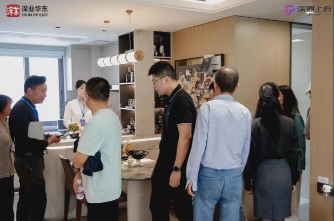 九游娱乐平台：深嘉上府售楼处发布：嘉定芯绿意美宅静享上府温馨日常(图15)