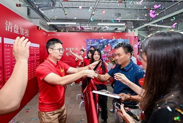 九游娱乐平台：深嘉上府售楼处发布：嘉定芯绿意美宅静享上府温馨日常(图28)