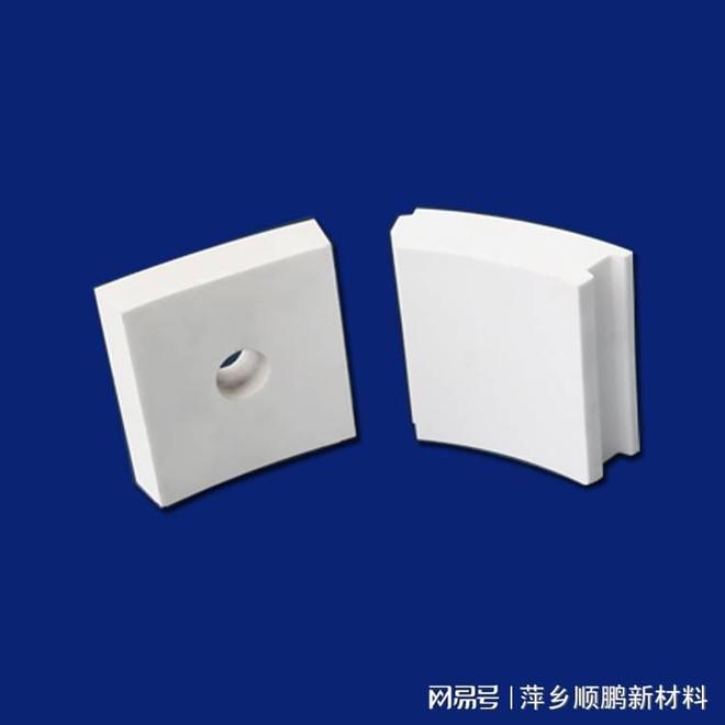 九游娱乐：江苏氧化铝耐磨陶瓷片(图1)