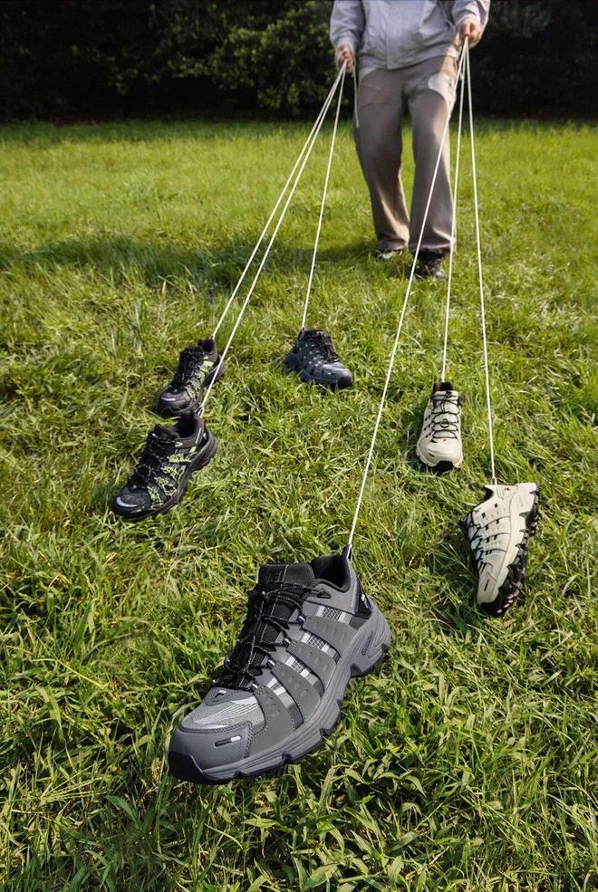 九游娱乐：最近好多明星、潮人都在穿！这双新鞋来得太是时候了！(图7)