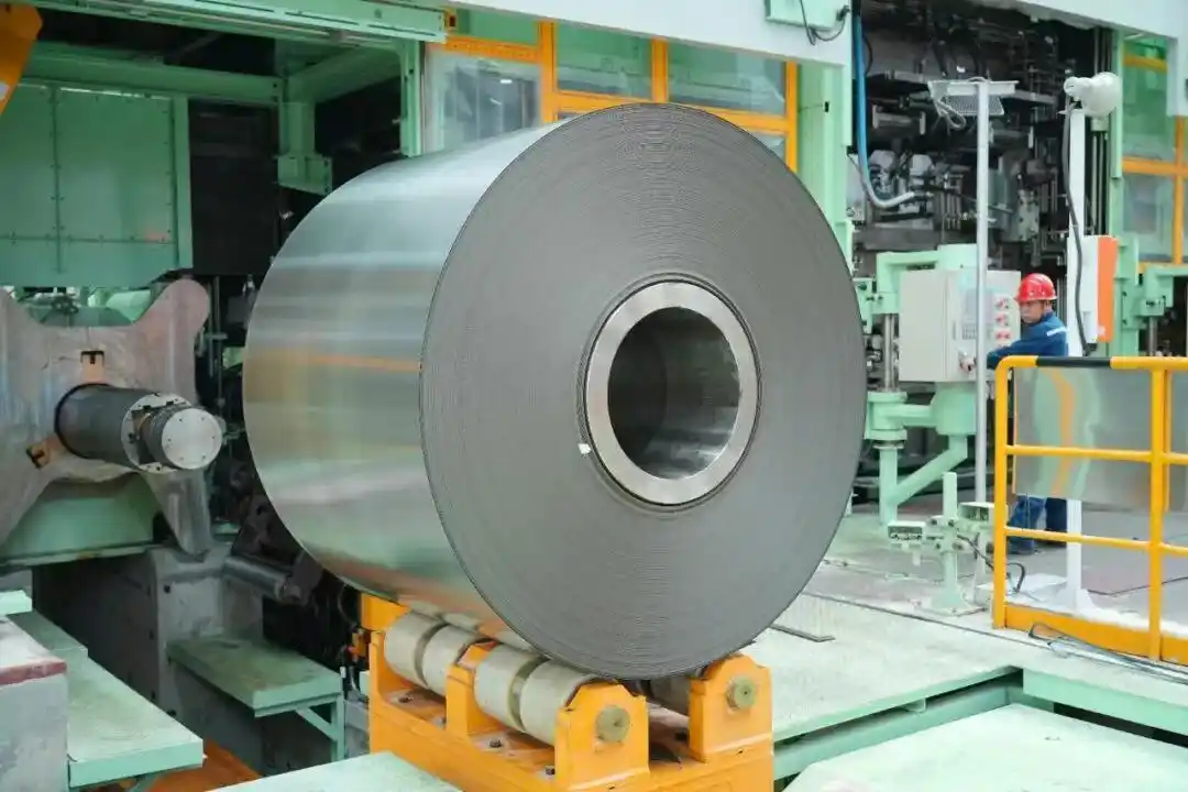 九游娱乐平台：从湖南第一炉铁水到机器人的电机涟钢勇闯“高端局”(图2)