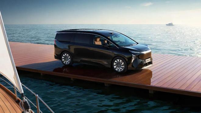 九游娱乐平台：别克至境世家上市4399万起焕新MPV豪华(图2)