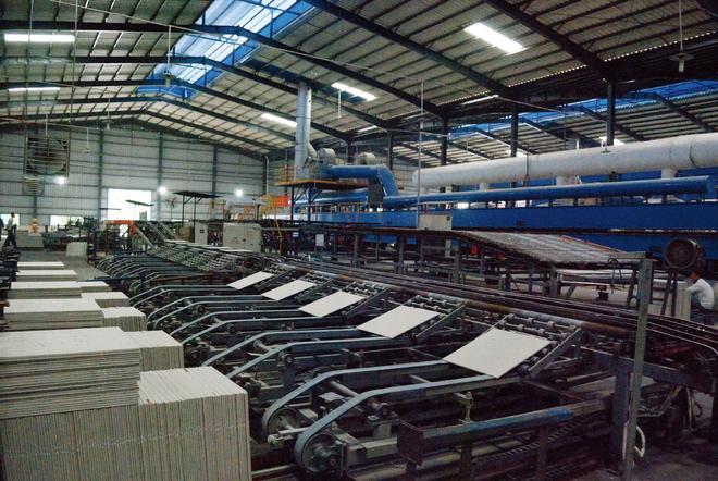 九游娱乐平台：超防滑瓷砖一线品牌(图1)