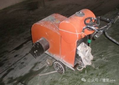 九游娱乐网站：金刚砂耐磨地面标准做法(图8)