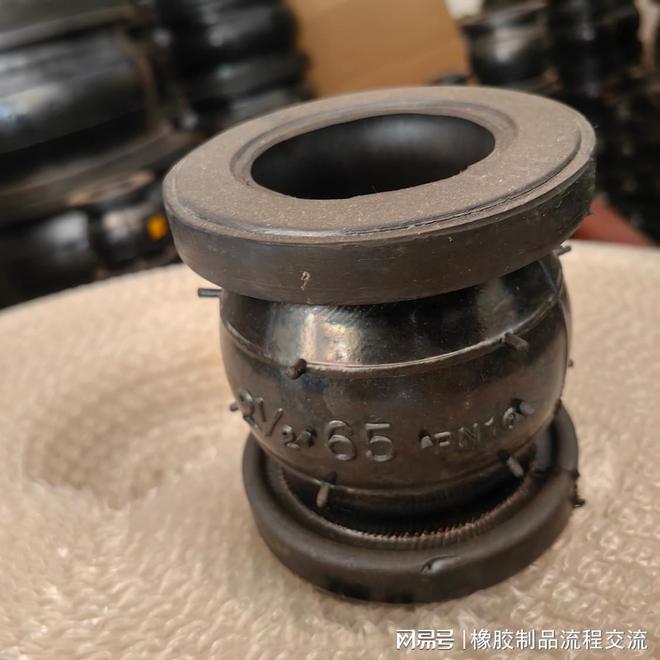 九游娱乐：2026年高温高压环境下的橡胶软连接安全使用规范(图2)